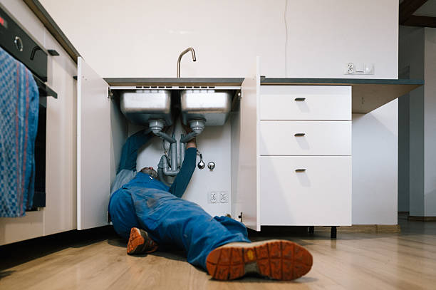 Professional Leak Detection technician working in Green, OR